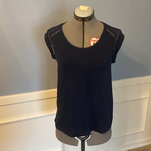 ⭐️3 for $15⭐️ Joe Fresh Navy Sleeveless Top - Picture 1 of 10